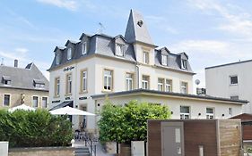Charly's Gare Hotel